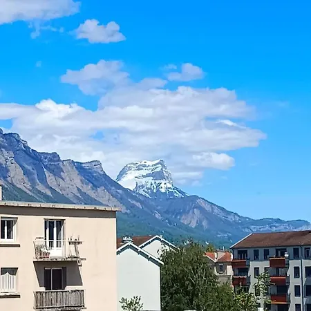 Appartement Vue Imprenable - Calme & Equipe Avec Parking Prive